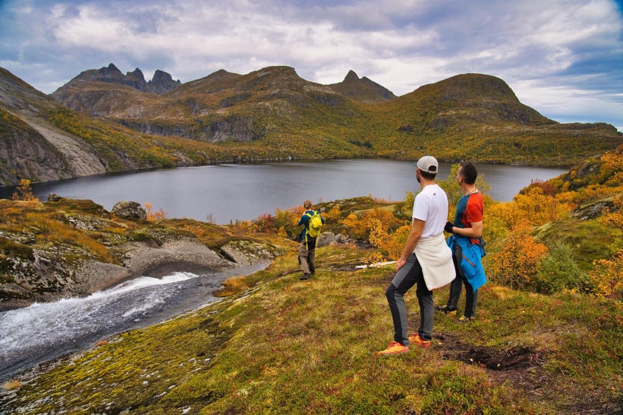 Lofoten Planet Basecamp Sørvågen Екстериор снимка